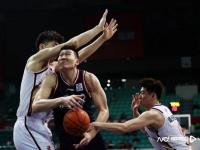 开云体育入口-新疆男篮遭遇广州队，实力均衡充满对抗的简单介绍